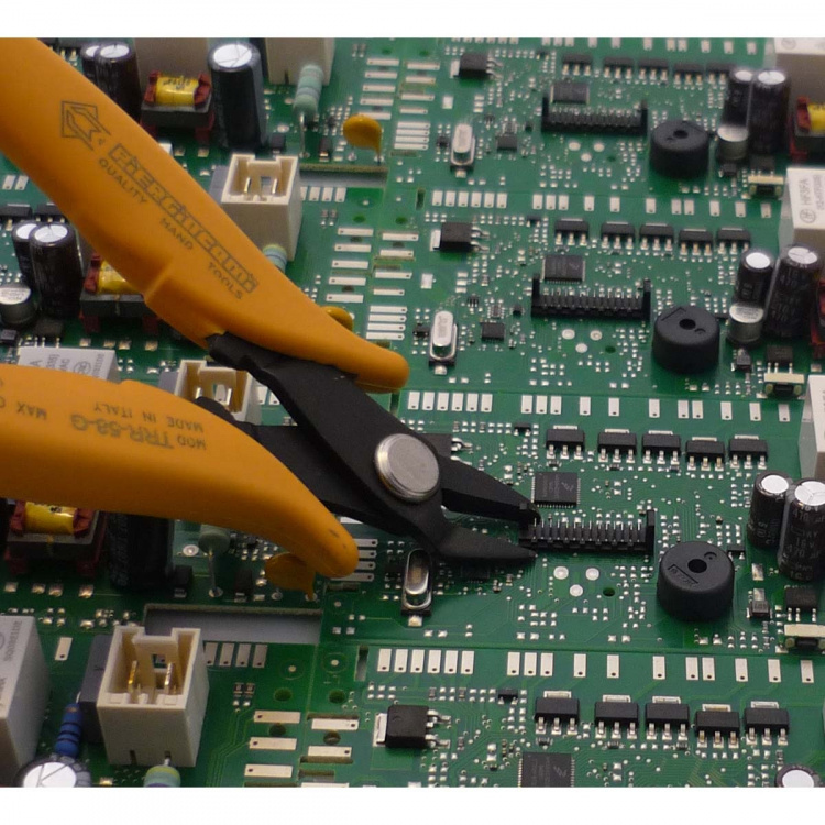 Piergiacomi Meget sterk flush cutter for smykkefremstilling og gummitetningsskjæring