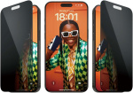 PanzerGlass Privacy Ultra Wide Fit skjermbeskytter, iPhone 15 Pro Max, svart ramme.