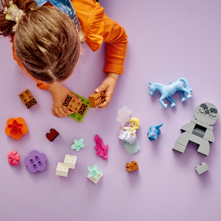 Lego DUPLO Disney 10418 - Elsa og Bruni i den fortryllede skogen Lego DUPLO Disney 10418 - Elsa og Bruni i den fortryllede skogen