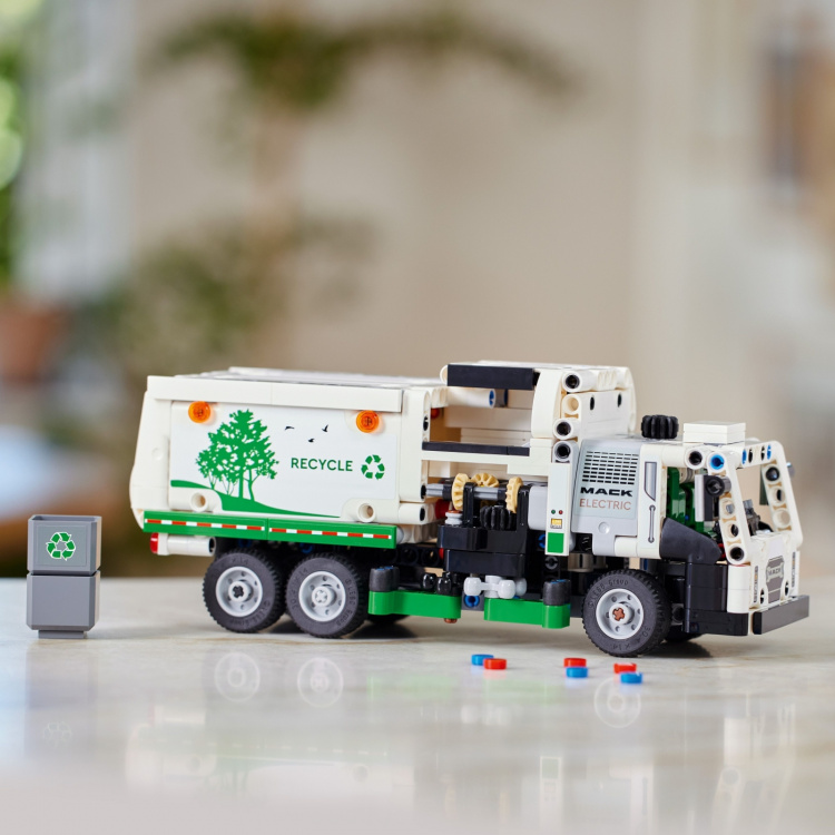 Lego Technic 42167 - Mack® LR Elektrisk søppelbil