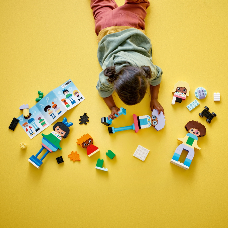 Lego DUPLO Town 10423 - Byggbare mennesker med store følelser