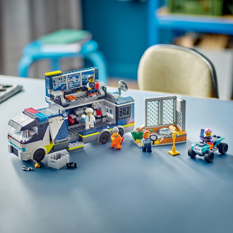 Lego City Police 60418 - Politiets mobile laboratoriebil Lego City Police 60418 - Politiets mobile laboratoriebil