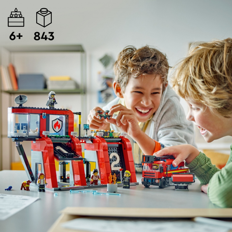 Lego City Fire 60414 - Brannstasjon med brannbil