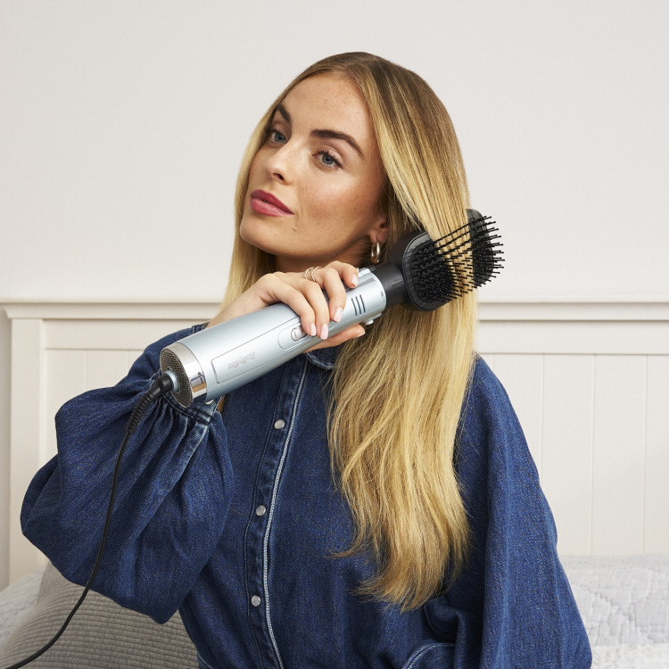 Babyliss AS774E Hydro-Fusion 4-i-1 hårføner med børste Babyliss AS774E Hydro-Fusion 4-i-1 hårføner med børste