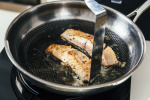 Heirol Pro Steelsafe stekepanne, rustfritt stål + non-stick-belegg, 24 cm. Heirol Pro Steelsafe stekepanne, rustfritt stål + non-stick-belegg, 24 cm.