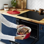 Tefal Air støpejernspanne, 5,7 L, rød