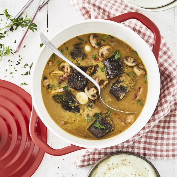 Tefal Air støpejernspanne, 4,7 L, rød