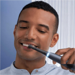 Oral B iO Series 7 - elektrisk tannbørste, svart