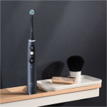 Oral B iO Series 7 - elektrisk tannbørste, svart