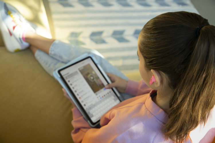 Belkin Soundform Nano - Hodetelefoner for barn, rosa Belkin Soundform Nano - Hodetelefoner for barn, rosa