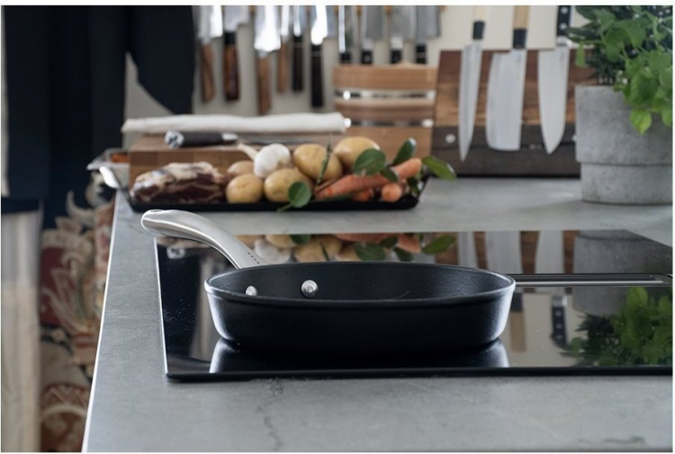 SATAKE stekepanne i støpejern, 22 cm