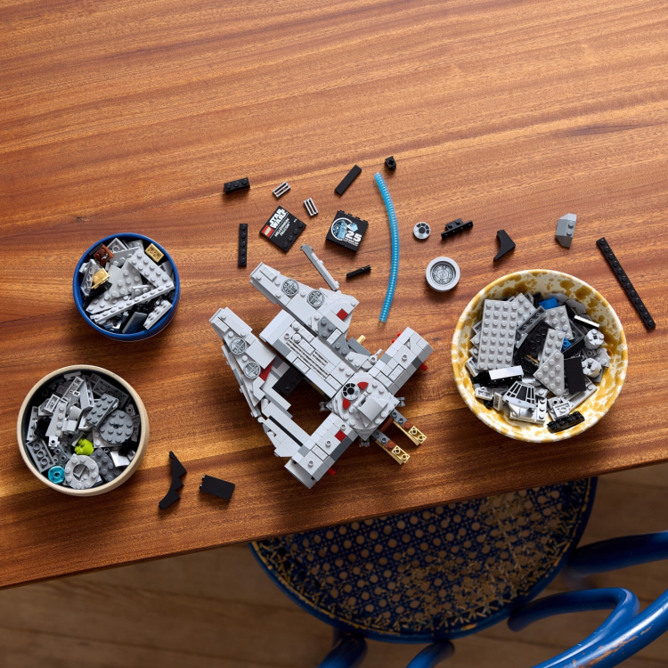 Lego Star Wars 75375 - Millennium Falcon