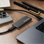 Transcend Bærbar SSD ESD256C USB-C 2 TB 10 Gbps (R1050/W950 Mb/s) i aluminium Transcend Bærbar SSD ESD256C USB-C 2 TB 10 Gbps (R1050/W950 Mb/s) i aluminium