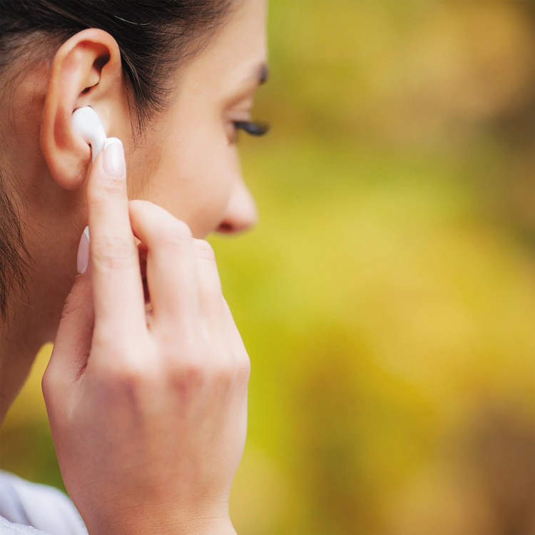 Puro Bluetooth Slim Pod-øretelefoner med ladestasjon, Vit Puro Bluetooth Slim Pod-øretelefoner med ladestasjon, Vit