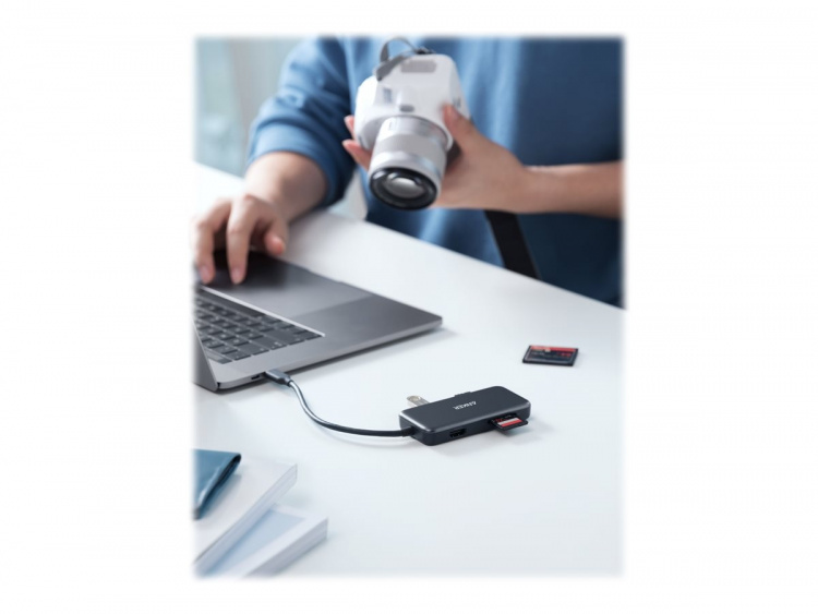 Anker USB C-hub/adapter-dokkingstasjon