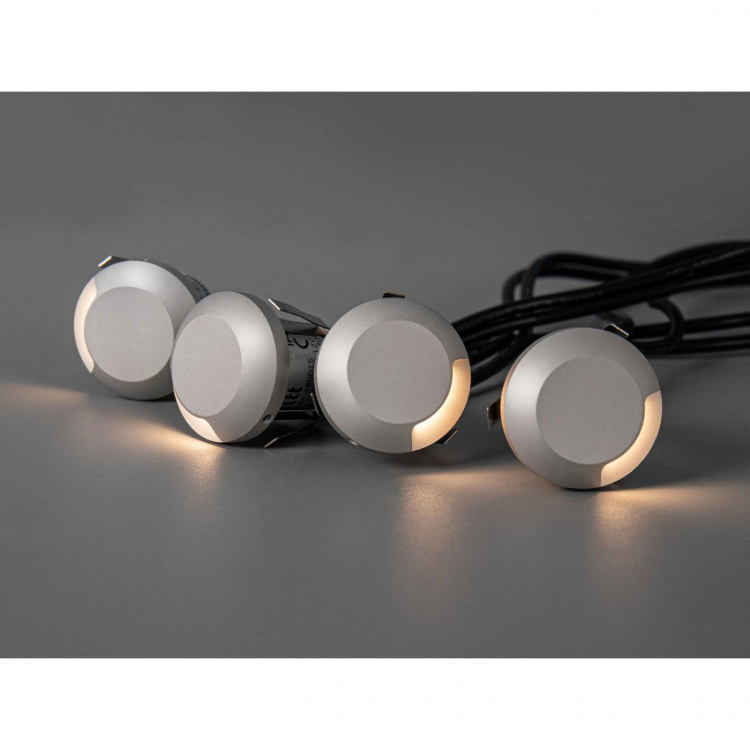 Llitt Allan Steplight-sett 4-pk inkl. strømadapter 12V 3000K 5lm IP67 Llitt Allan Steplight-sett 4-pk inkl. strømadapter 12V 3000K 5lm IP67