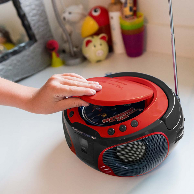 Lenco Bærbar FM-radio CD / MP3 / USB / Bluetooth-spiller® med LED-belysning rød