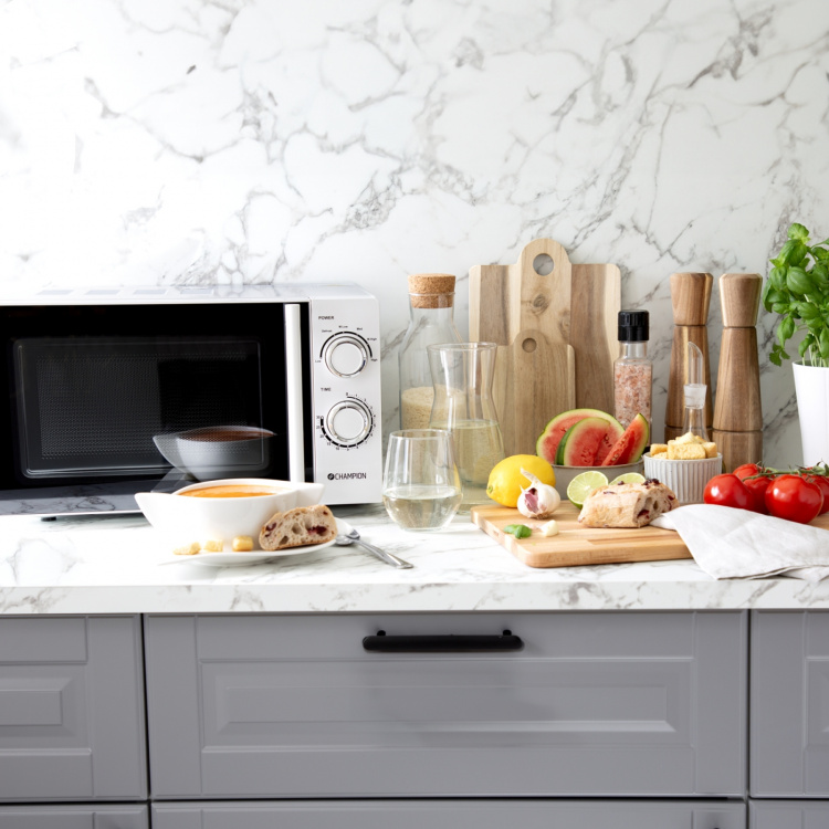 Champion Mikrobølgeovn 20L 700W MW212 Hvit Champion Mikrobølgeovn 20L 700W MW212 Hvit