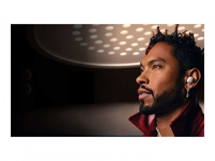 Sony WF-1000XM5 True Wireless-hodetelefoner i sølv Sony WF-1000XM5 True Wireless-hodetelefoner i sølv