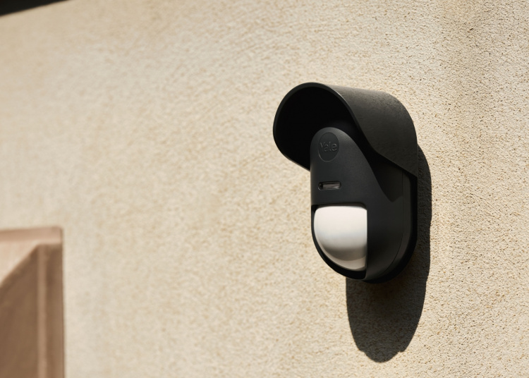 Yale utendørs bevegelsessensor for utendørs bruk