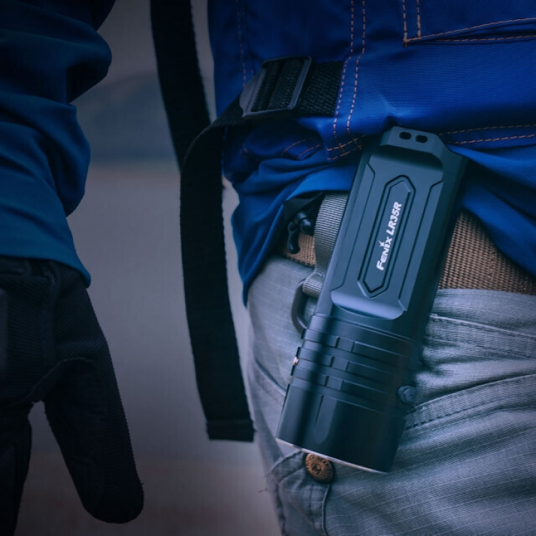Fenix LR35R lommelykt