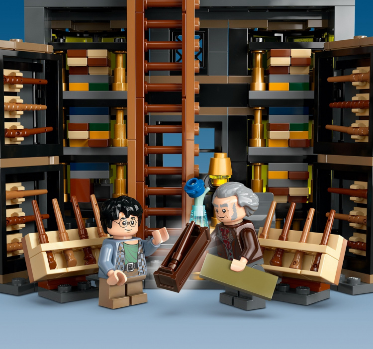 LEGO Harry Potter 76439 - Ollivanders™ og mamma Malkins kapper LEGO Harry Potter 76439 - Ollivanders™ og mamma Malkins kapper