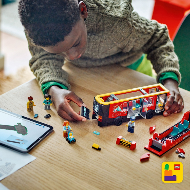 LEGO City Settet Store kjøretøy 60407 - Rød turistbuss med dobbeltdekker