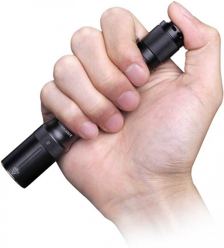 Fenix E20 V2.0 lommelykt