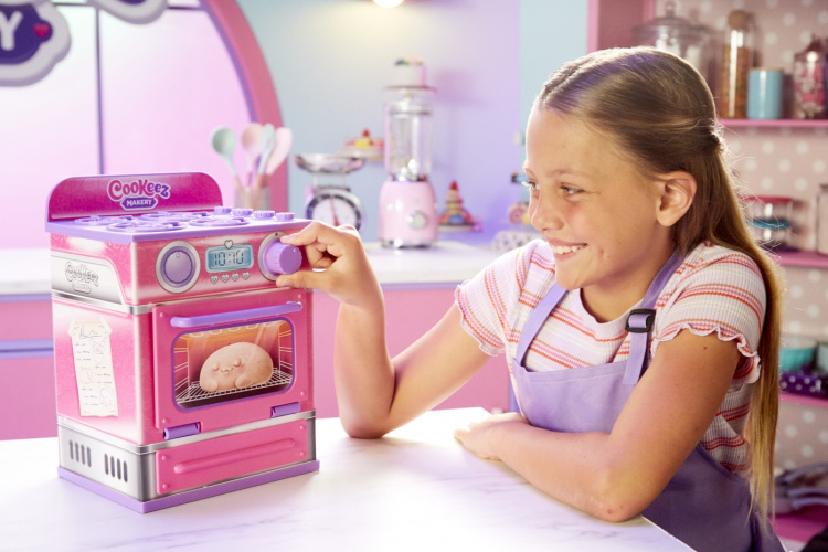 Cookeez Makery - bolleovn og mystisk kake