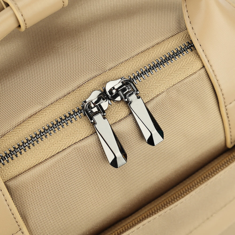 Golla Backpack Orion 13 litres Nylon and PU 15.6 Golla Backpack Orion 13 litres Nylon and PU 15.6