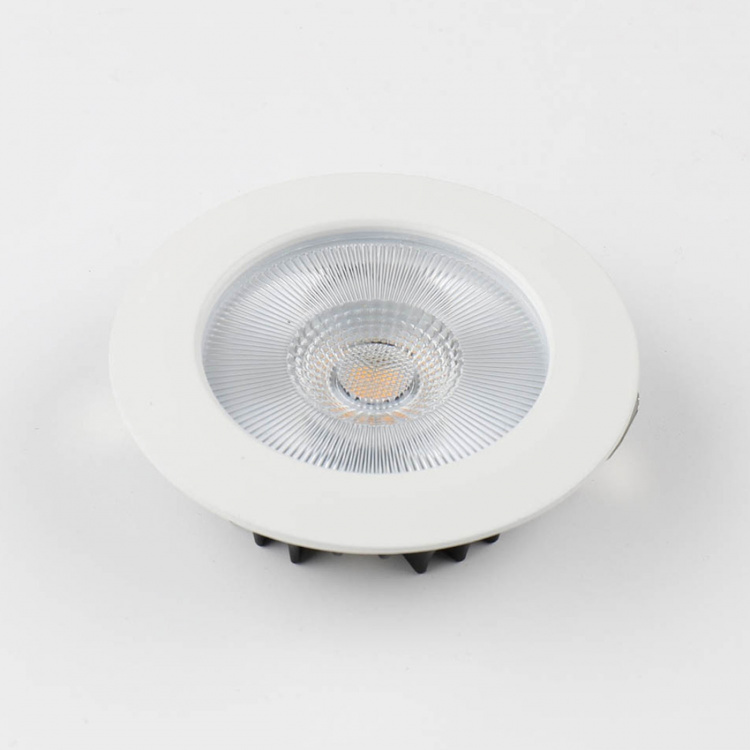 Llitt Alice 12V innfelt downlight 2700K IP44 340lm Hvit 1-pk Llitt Alice 12V innfelt downlight 2700K IP44 340lm Hvit 1-pk