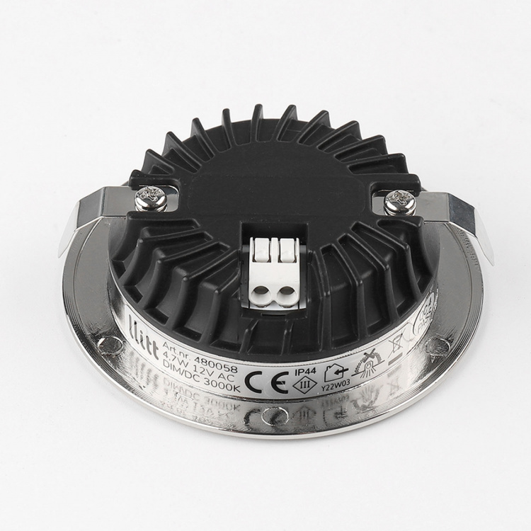 Llitt Alice 12V innfelt downlight 3000K IP44 340lm børstet stål 1-pk Llitt Alice 12V innfelt downlight 3000K IP44 340lm børstet stål 1-pk