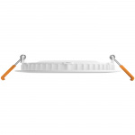 Philips Hue Slim Downlight L 170mm Hvit og Colour Ambiance Hvit 1-pk Philips Hue Slim Downlight L 170mm Hvit og Colour Ambiance Hvit 1-pk