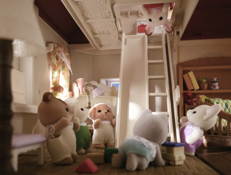 Sylvanian Families 5708 - Rekkehus i åssiden Sylvanian Families 5708 - Rekkehus i åssiden