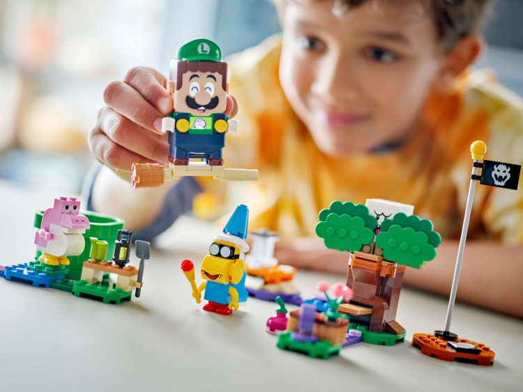 LEGO Super Mario 71440 - Eventyrene til den interaktive ® Luigi™-figuren