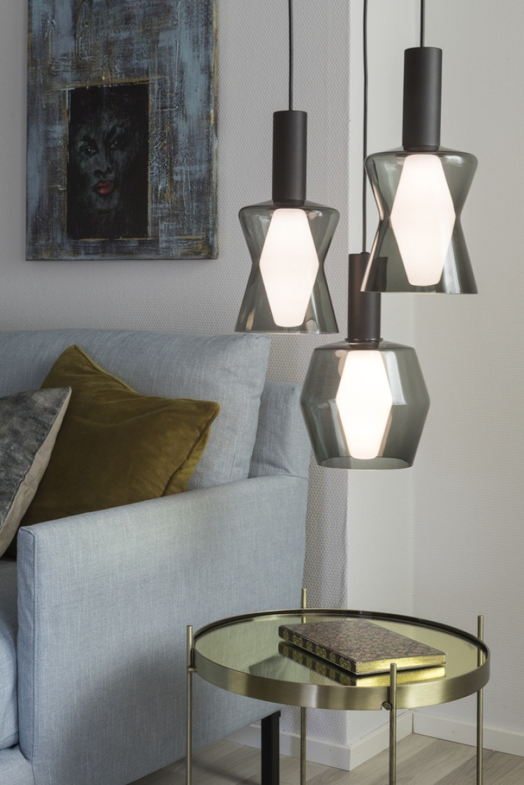 Airam Takkopp, for tre opphengskabler, svart Airam Takkopp, for tre opphengskabler, svart