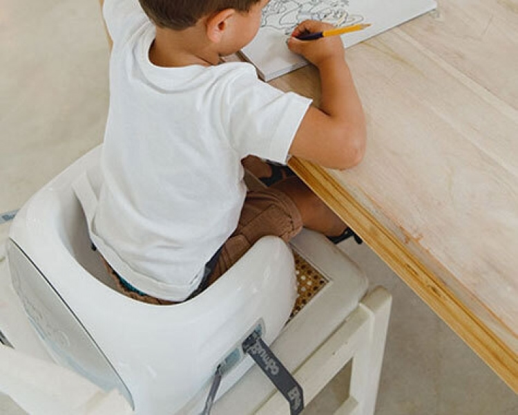 Bumbo Multi Seat - småbarnssete, kjølig grå