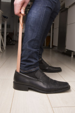 Kikkerland Skohorn av sedertre (CD125)