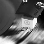 MIXX Vinylplatespiller System 5 Stereo Inkl. Høyttalere Svart