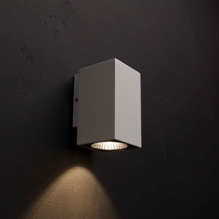 Llitt Mathias I Vegg-LED IP65 3000K 3W 290lm hvit