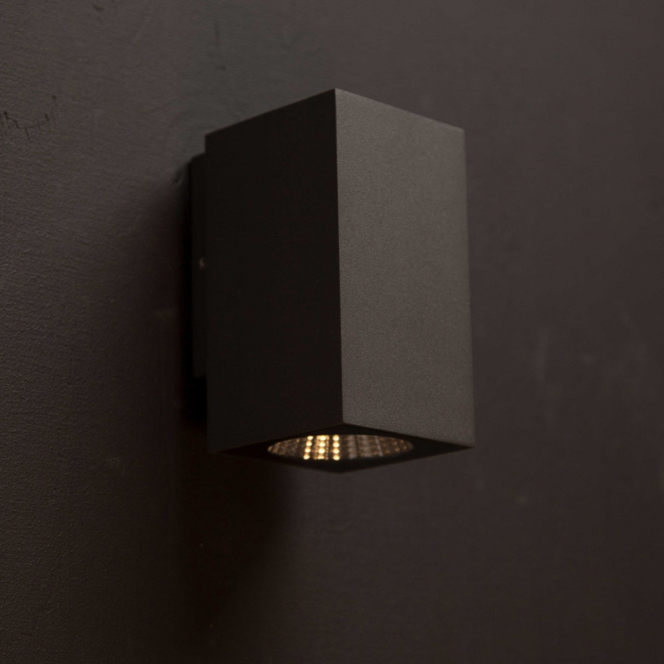 Llitt Mathias I Vegg-LED IP65 3000K 3W 290lm Antracitt