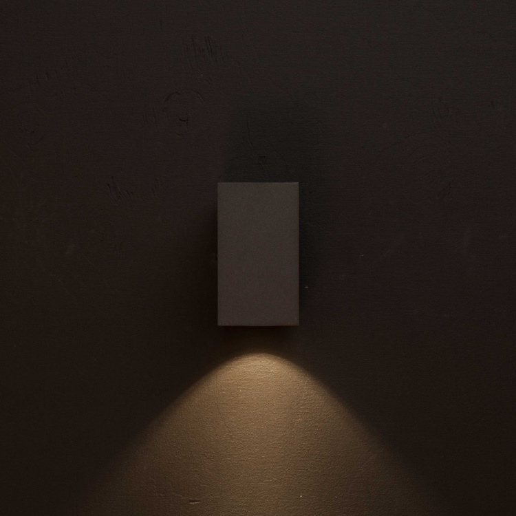 Llitt Mathias I Vegg-LED IP65 3000K 3W 290lm Antracitt