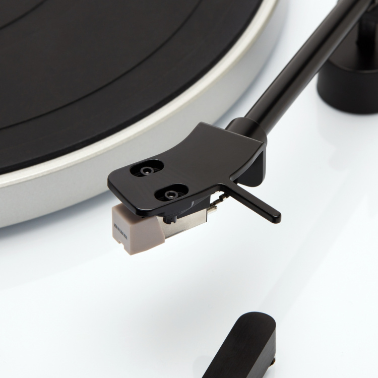 AIWA Platespiller hvit AIWA Platespiller hvit