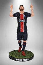 Football\'s Finest Harpiksstatue 1/3 Paris Saint-Germain (Lionel Messi) 60 cm Football\'s Finest Harpiksstatue 1/3 Paris Saint-Germain (Lionel Messi) 60 cm
