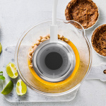 BLACK+DECKER Hand Blender 750W Hvit Tilbehør