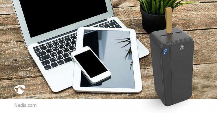 Nedis Power Bank | 30000 mAh | 1.5 / 1.67 / 2.0 / 2.22 / 3.0 A | Antall utganger: 3 | Utgangstilkobling: 1x USB-C™ / 2x USB-A | Inngangstilkobling: 1x USB-C™ | PD3.0 20W | Lithium-Polymer | Display