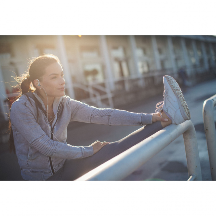 Philips Hörlurar In-Ear Sport IPX2 Kabel Vit