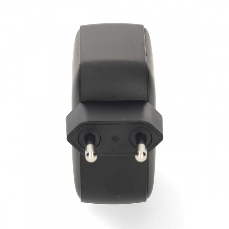 Nedis vegg lader | 100 W | GaN | PD3.0 | Hurtigladefunksjon | 2.5 / 3.0 / 5.0 A | Antall utganger: 3 | USB-A / 2x USB-C™ | Automatisk Spenning Utvalg | Sort