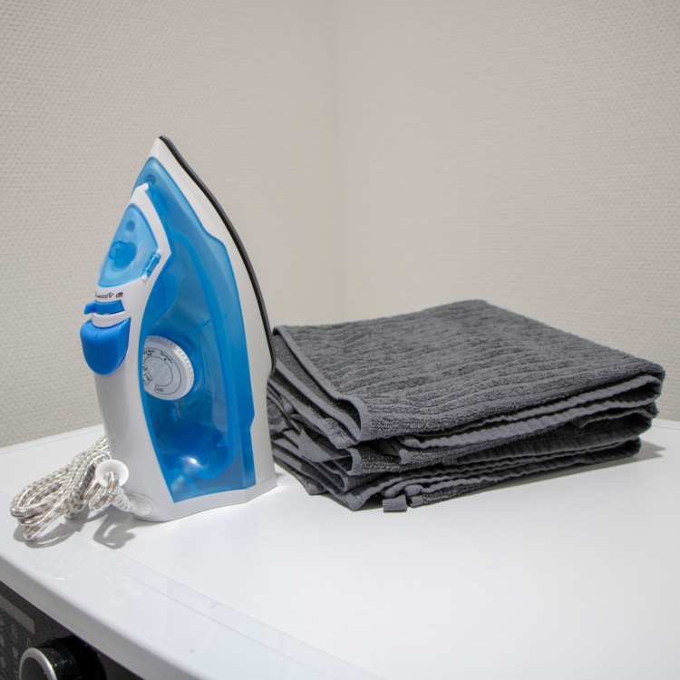 MELISSA Dampstrykejern med non-stick belegg 2000W Hvit / Blå