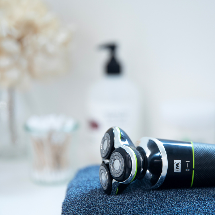 MELISSA Oppladbar barbermaskin for menn 5W Svart MELISSA Oppladbar barbermaskin for menn 5W Svart